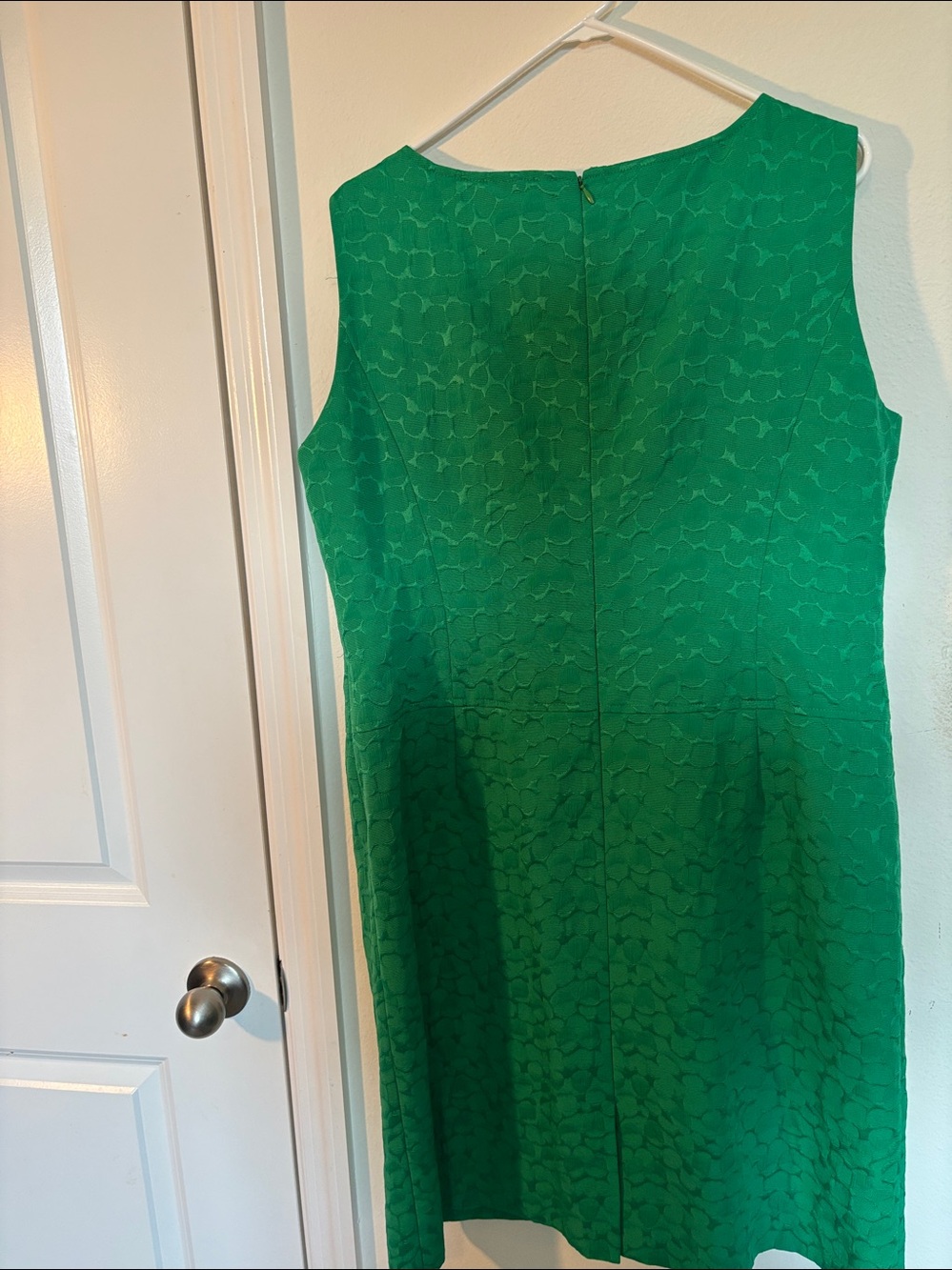 Tahari ASL Emerald Green Sleeveless Sheath Dress - Picture 3 of 3